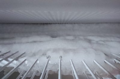 defrost-the-freezer-and-refrigerator-housekeeping-2021-04-06-17-57-51-utc
